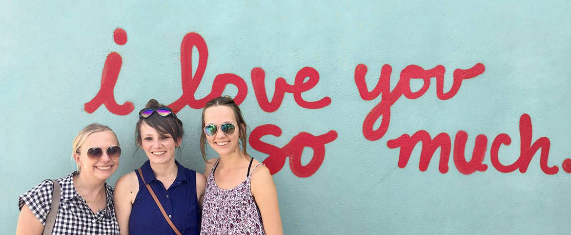 the owners of Three Yellow Starfish boutique clothes for girls, a female owned company based in Austin, TX